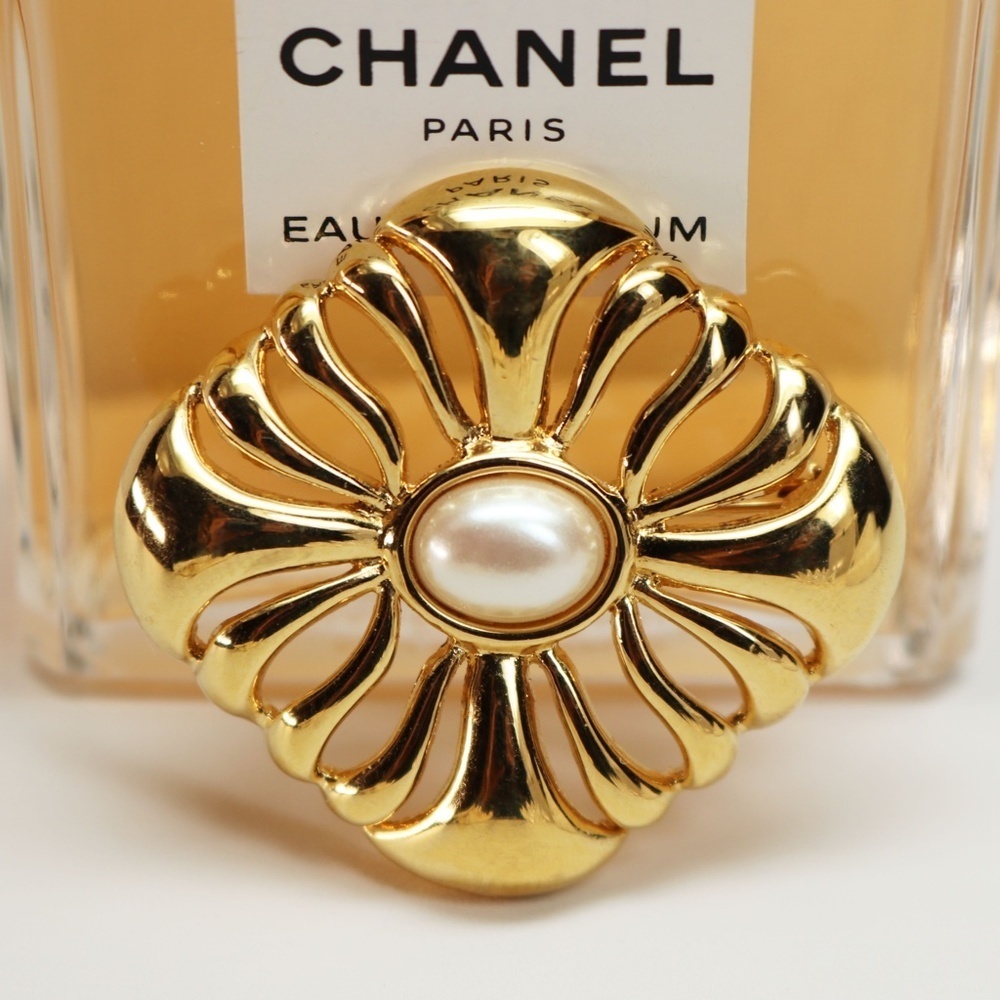 Monet Pearl Brooch - Picture 6 of 8